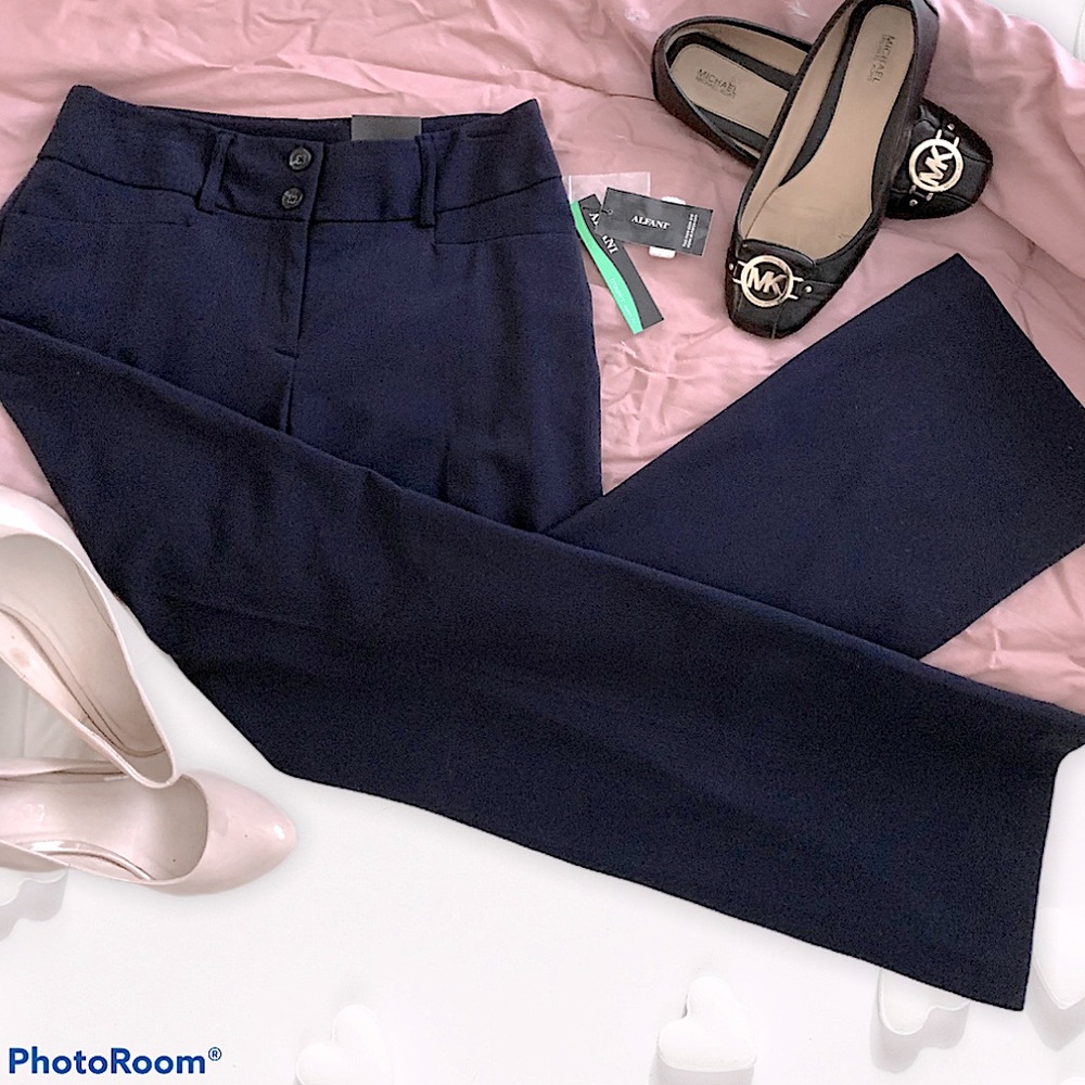 🤩 NWT ALFANI Navy Blue CURVY TROUSER Size 2 🤩